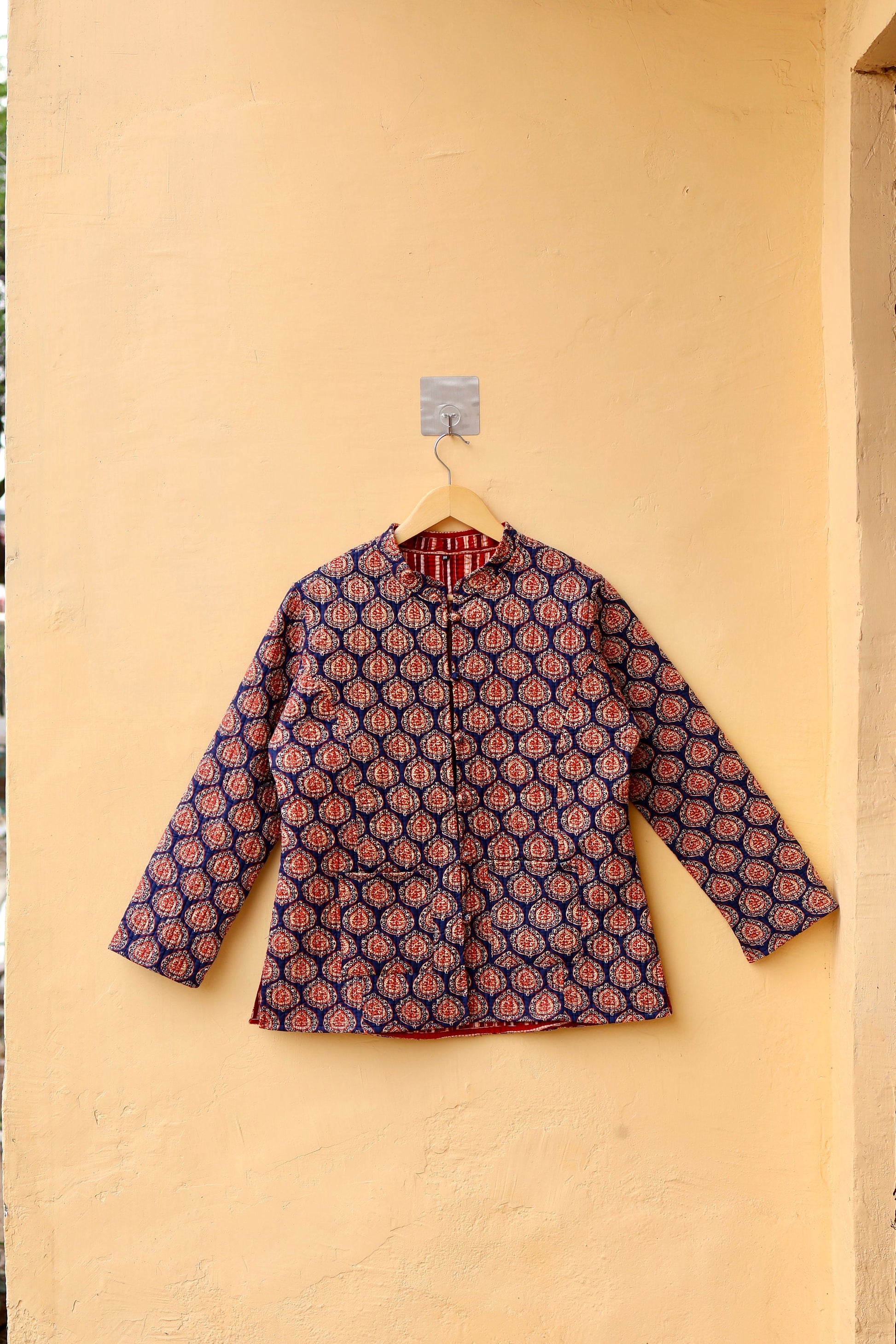 Kantha Quilted Cotton Jacket Stylish Blue & Beige Floral Women's Coat, Indian Handmade Reversible Waistcoat for Her