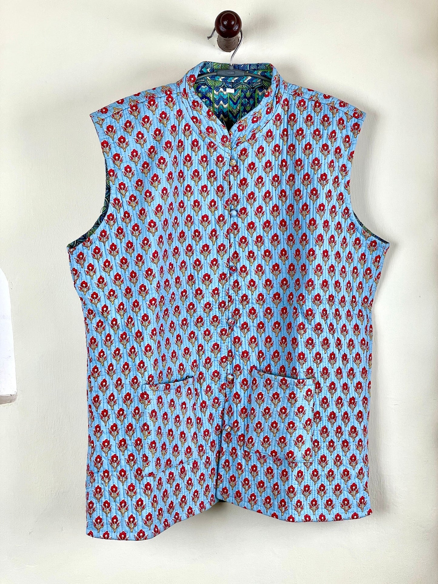 Indian Handmade Quilted Cotton Fabric Jacket Stylish Blue & Red Floral Women's Sleeveless Vest, Reversible Waistcoat for Her