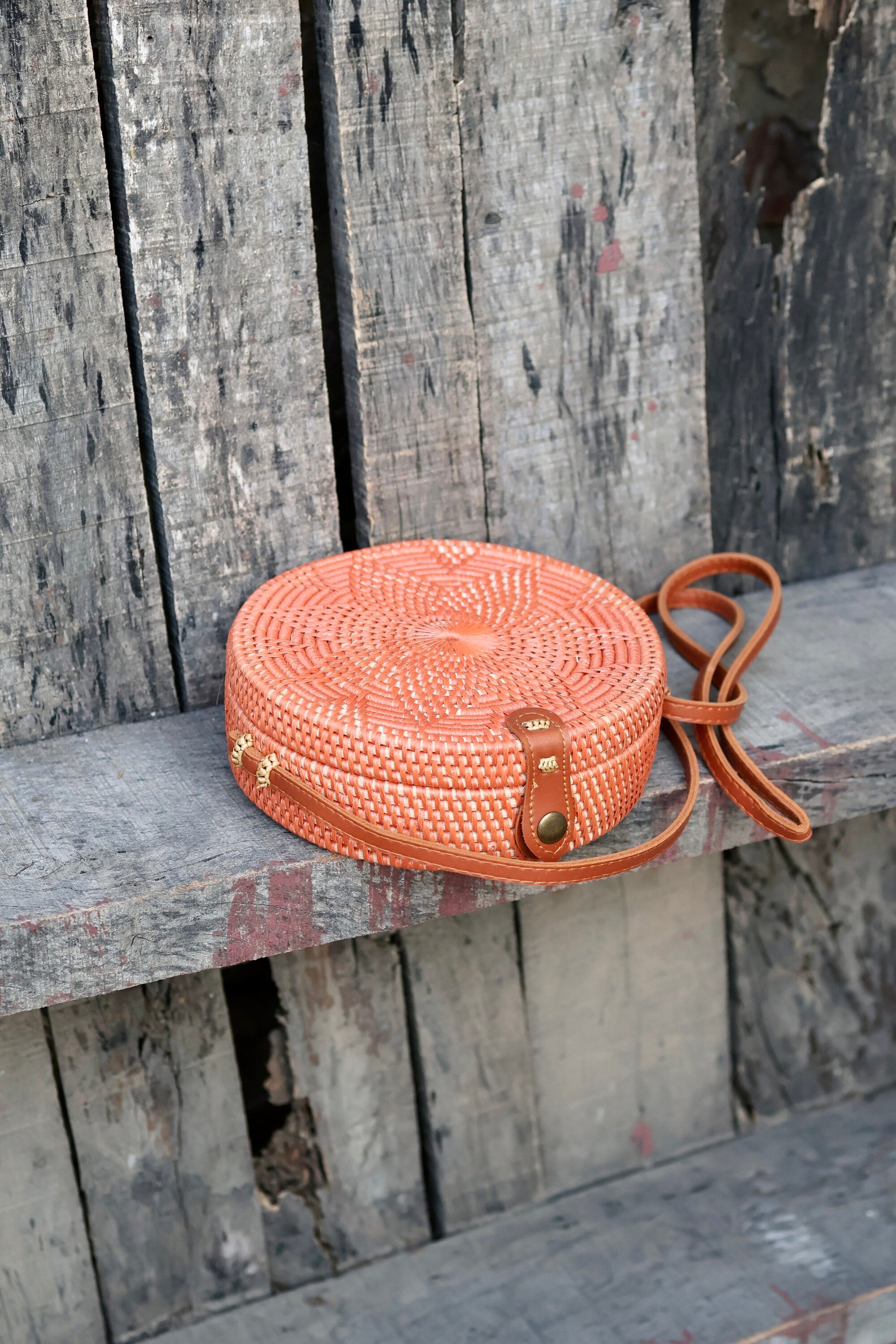 Round Rattan Bag with Flower Weaving, Bali Bag Handwoven Crossbody Purse, Braided Straw Bag, Bali Sling Bags, Rattan Bags, Gift for her