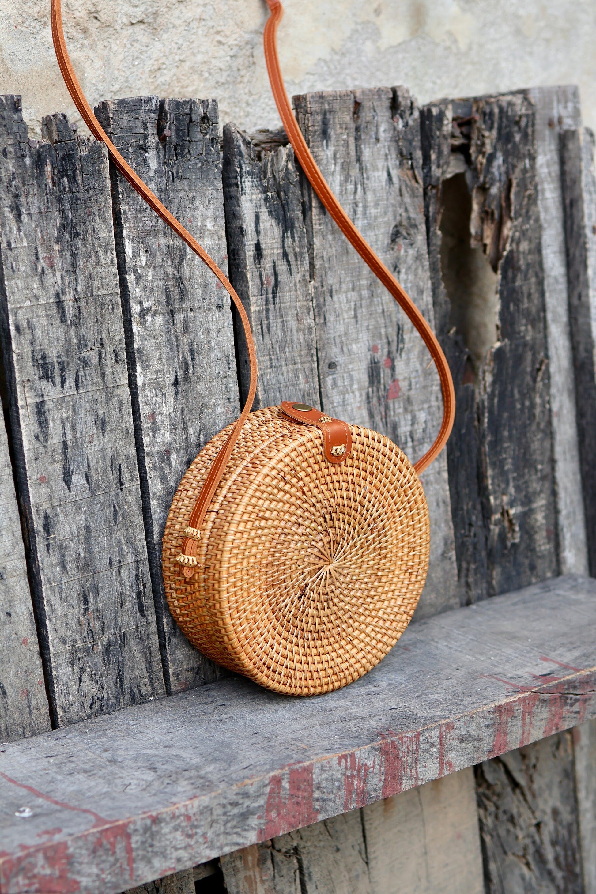 Round Rattan Bag with Flower Weaving, Bali Bag Handwoven Crossbody Purse, Braided Straw Bag, Bali Sling Bags, Rattan Bags, Gift for her