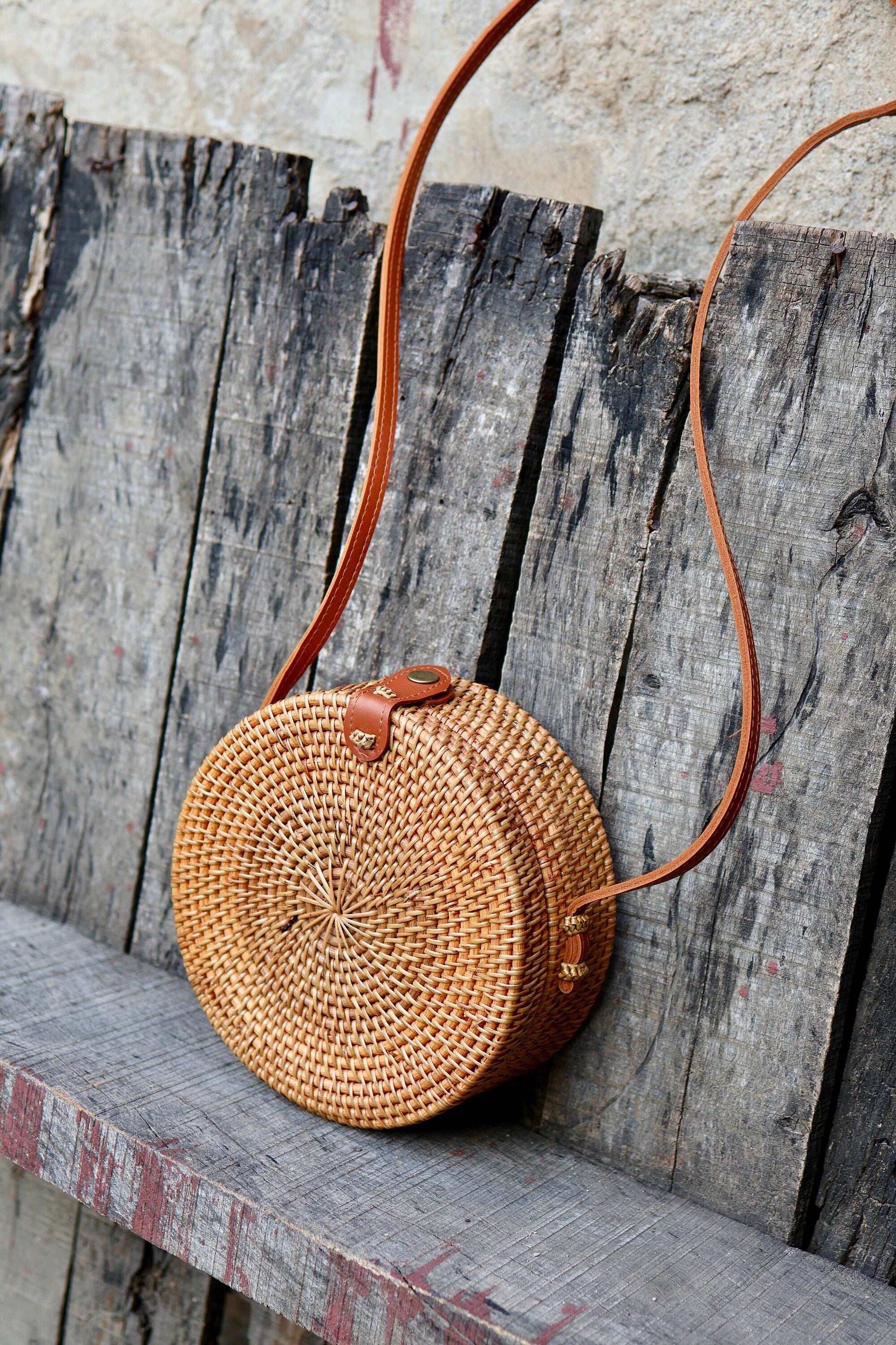 Round Rattan Bag with Flower Weaving, Bali Bag Handwoven Crossbody Purse, Braided Straw Bag, Bali Sling Bags, Rattan Bags, Gift for her